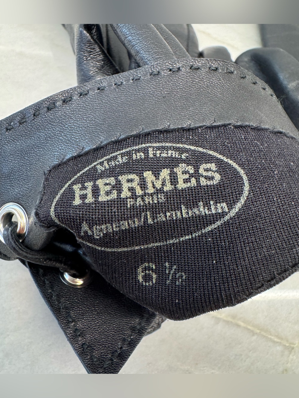 Hermes Black Lambskin Leather Clochette Lock Gloves - Picture 11 of 14